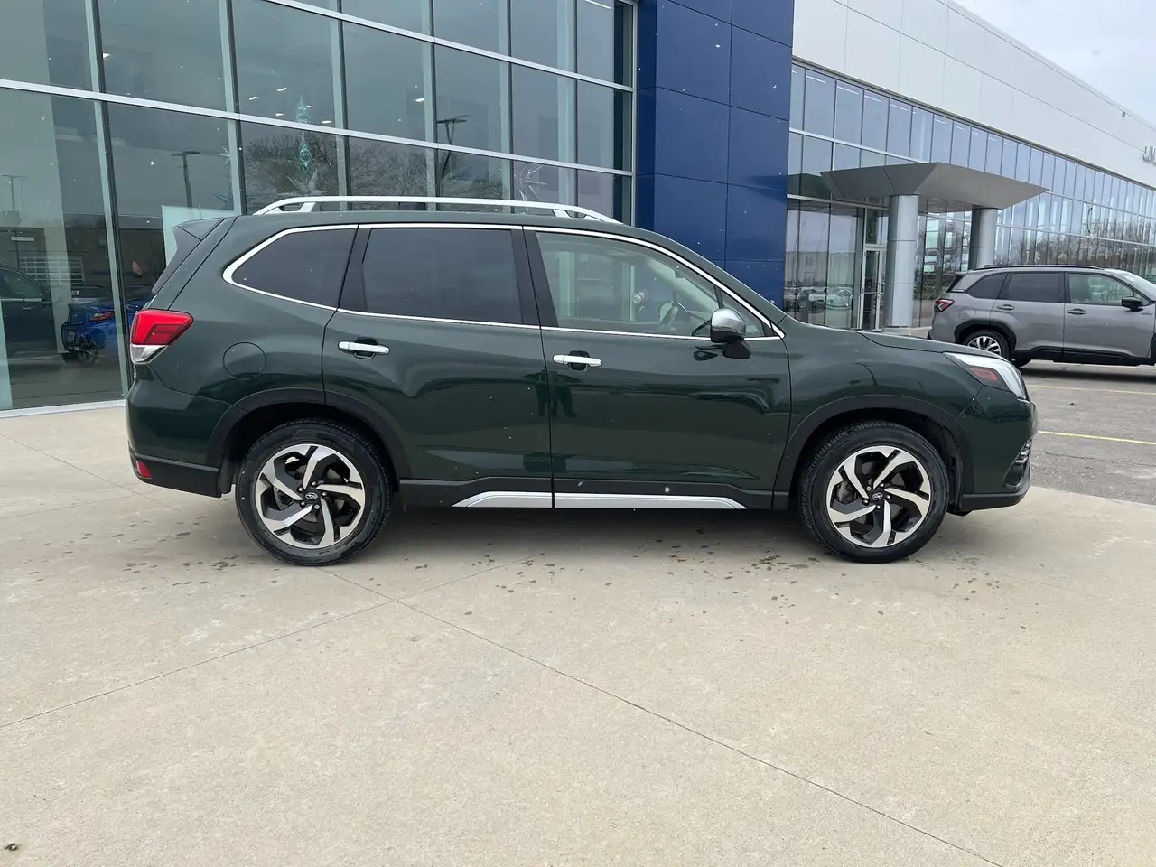 Subaru Forester снимка Subaru Forester