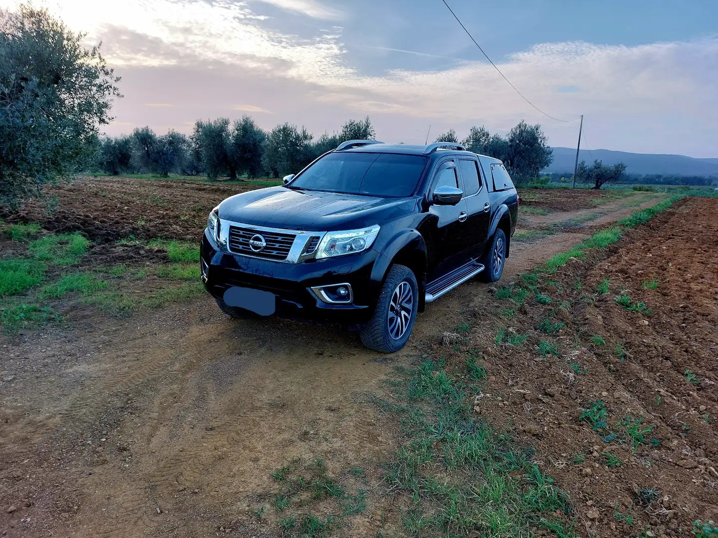 Nissan NP300 n-gard - 1