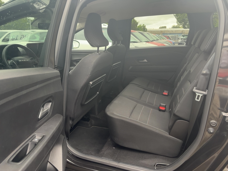 Dacia Jogger EXTREME TCe 100 ECO-G 7-SITZER KLIMA*ALLW — photo 8