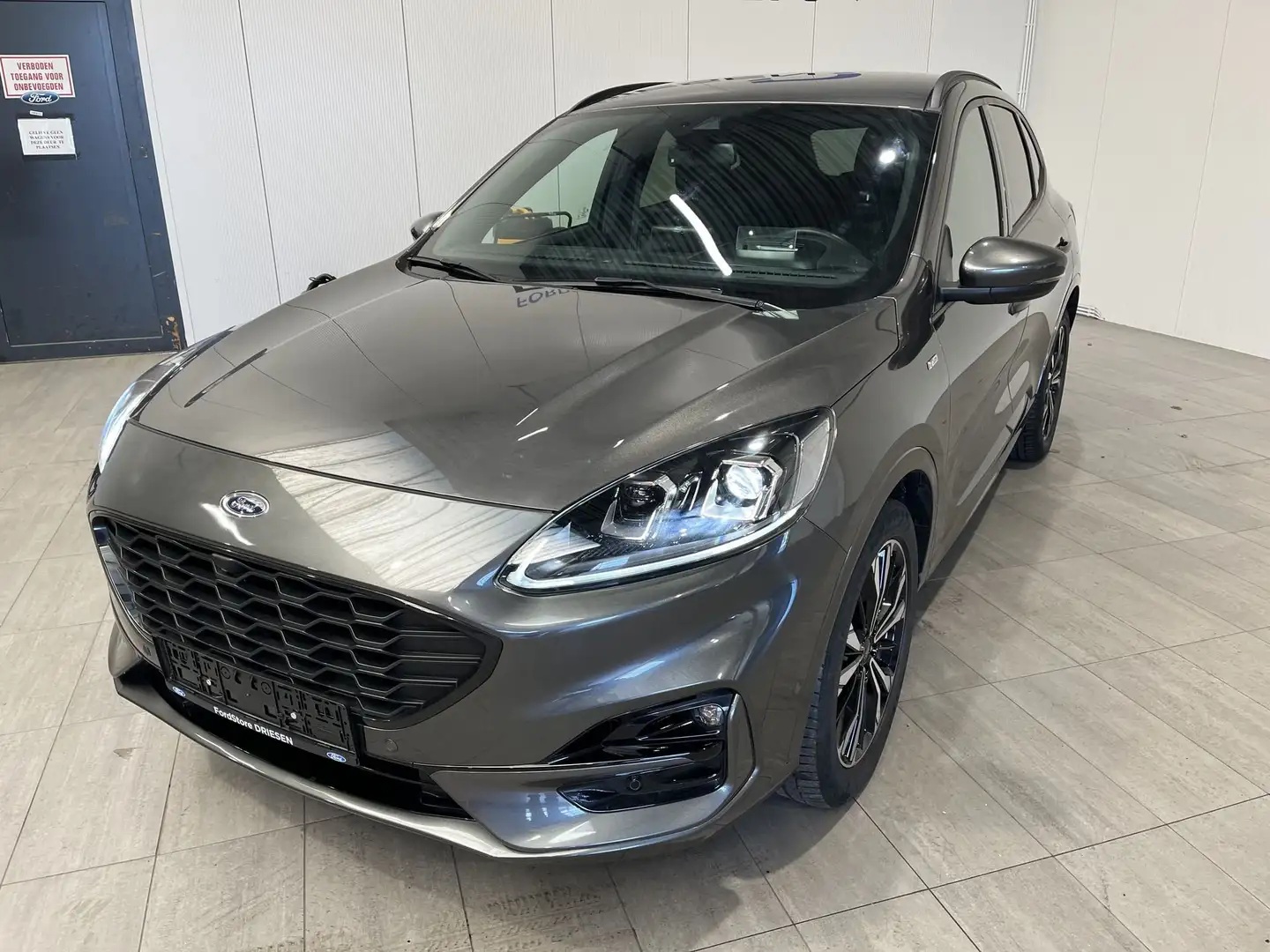 Ford Kuga St line 2.5i FHEV 190pk automaat Argento - 1