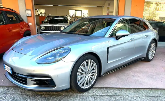 Porsche Panamera 2.9 4 10 years Edition auto