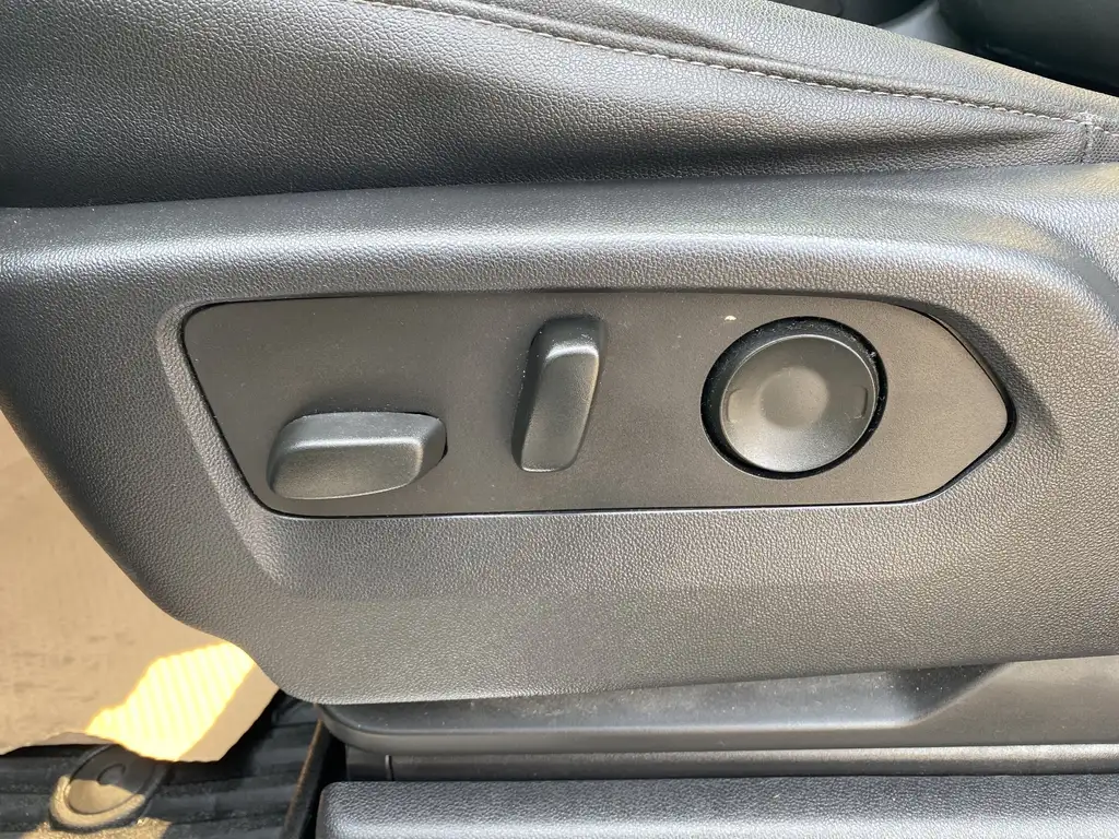 2022 Chevrolet Silverado 1500 LT Trail Boss | Rear Cam | SunRoof | Heated Steeri — photo 8