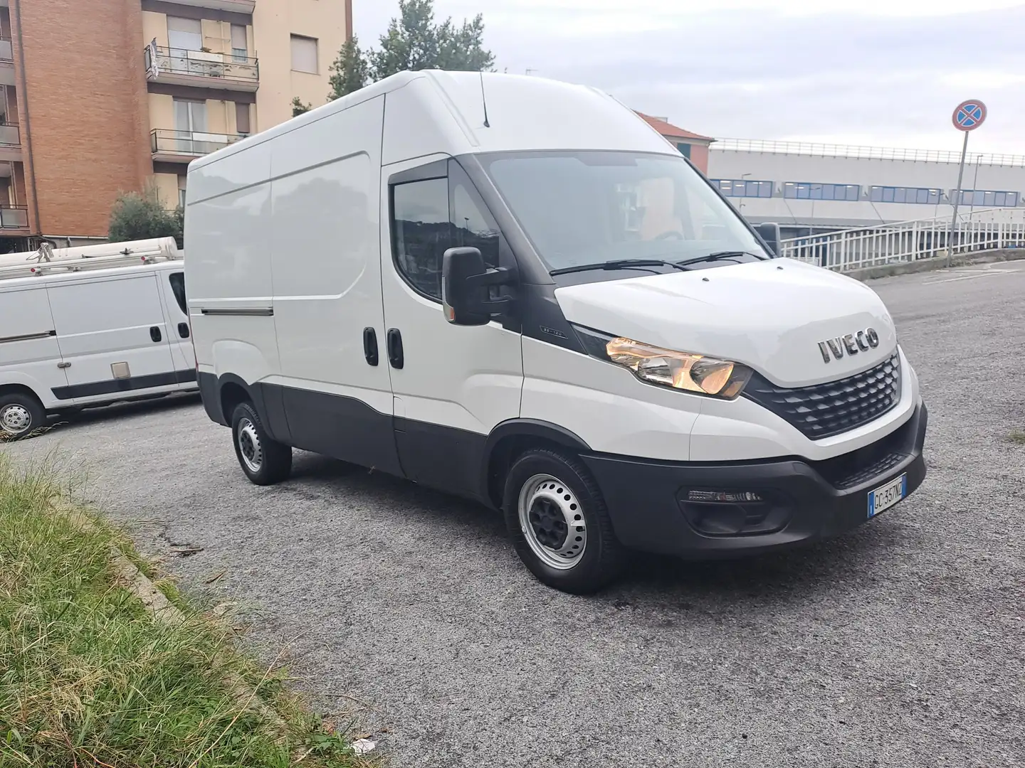 Iveco Daily 35s12 V 3520 H2 Blanco - 2