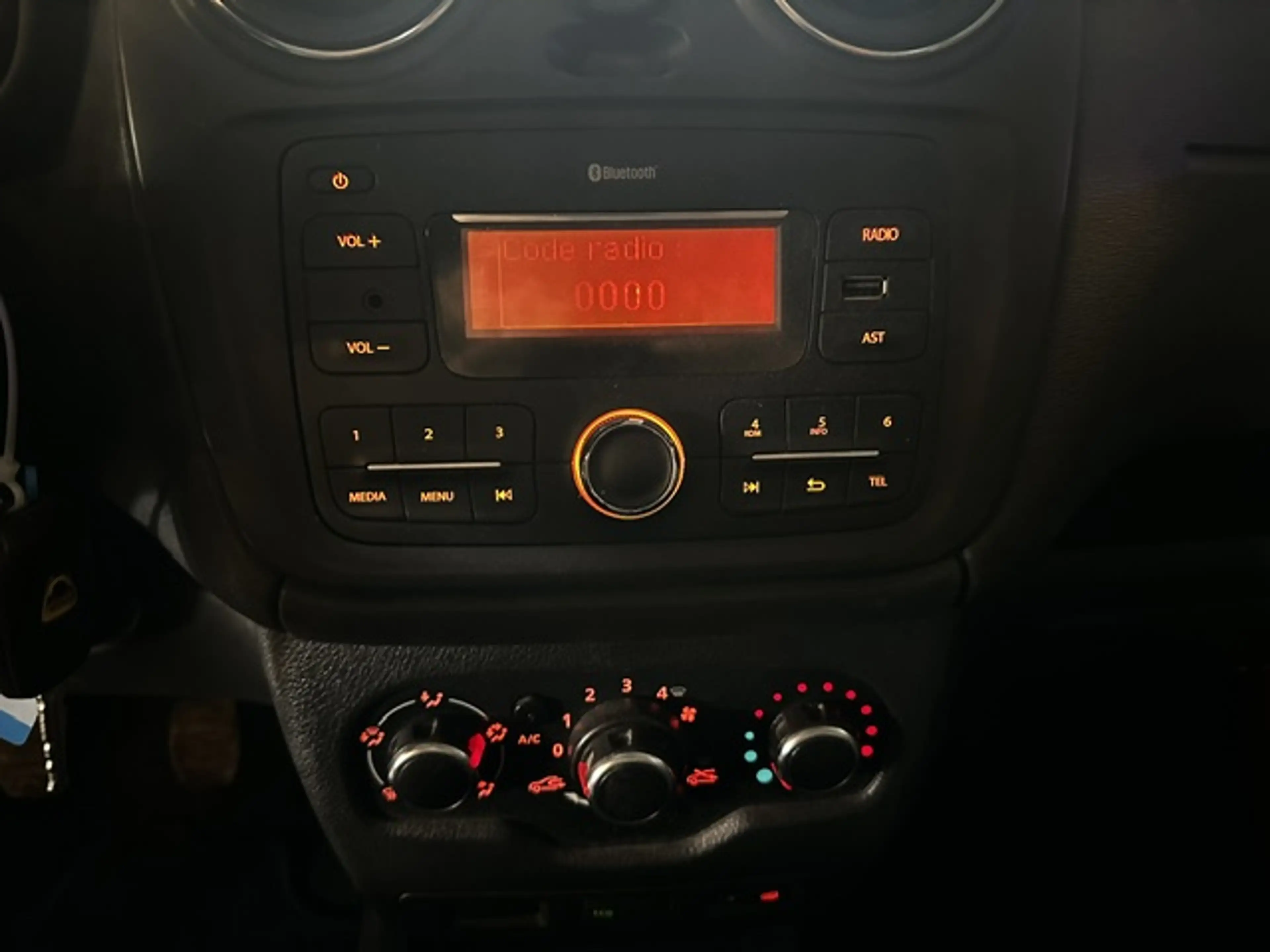 Dacia Dokker Dokker 1.4  BLUETOOTH/MEDIA - A/C - — photo 12