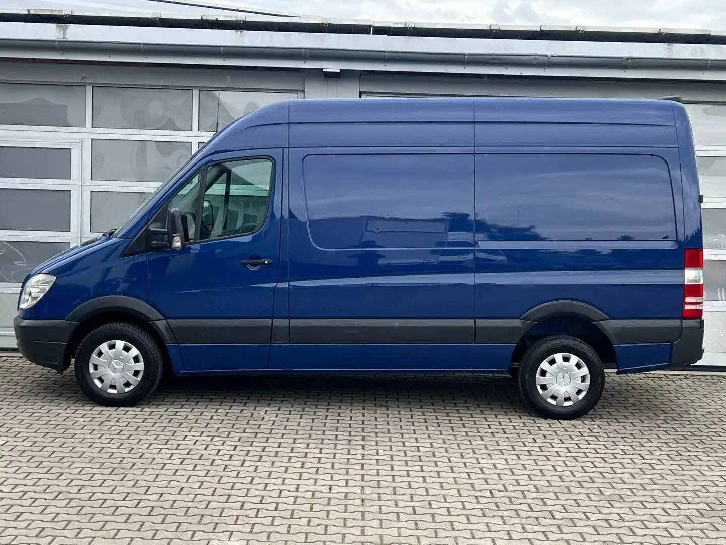 Mercedes-Benz Sprinter 316 CDI*Lang+Hoch*Klima*Standhzg.*AHK* Niebieski - 2