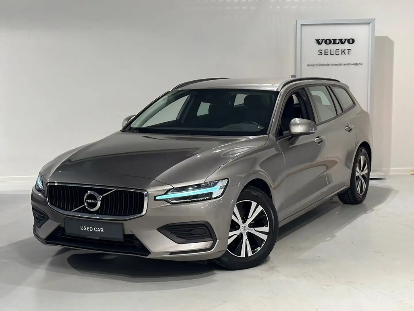 Volvo V60 D3 + electr trekhaak Grey - 1