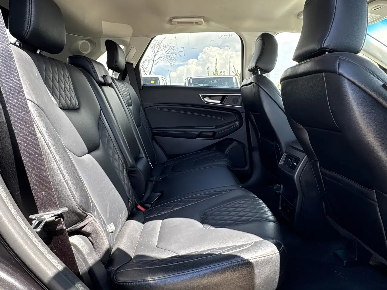 Ford Edge снимка Ford Edge