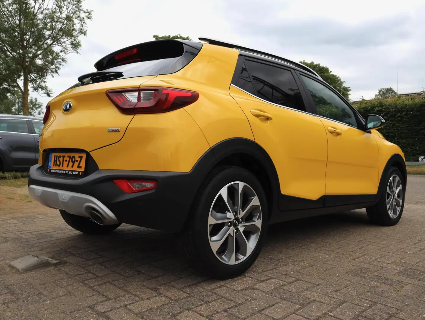 Kia Stonic 1.0 T-GDi ExecutiveLine (Vol-Opties!) 1e eigenaar Geel - 2