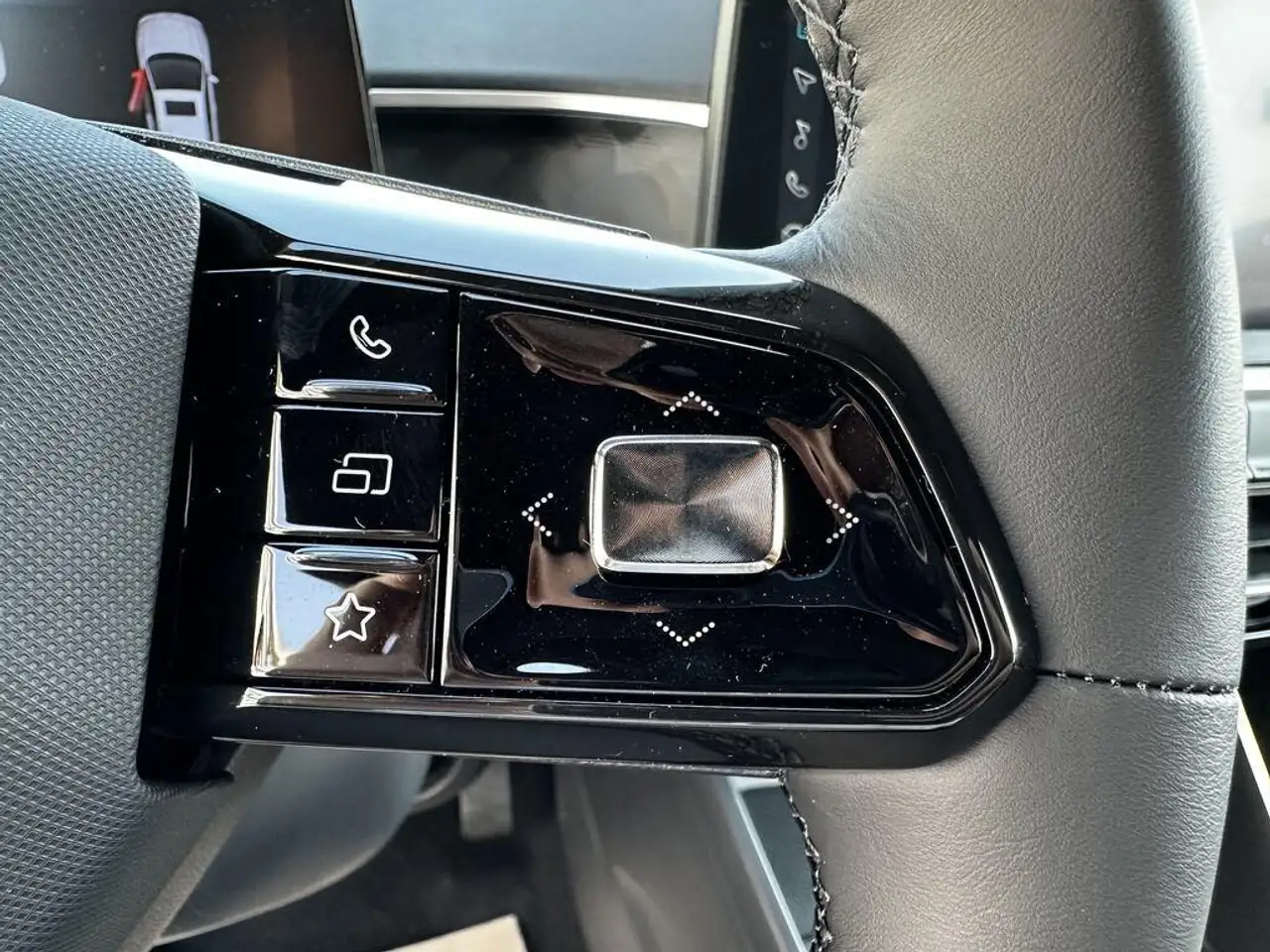 MG MG3 1.5 hybrid+ Luxury auto 12