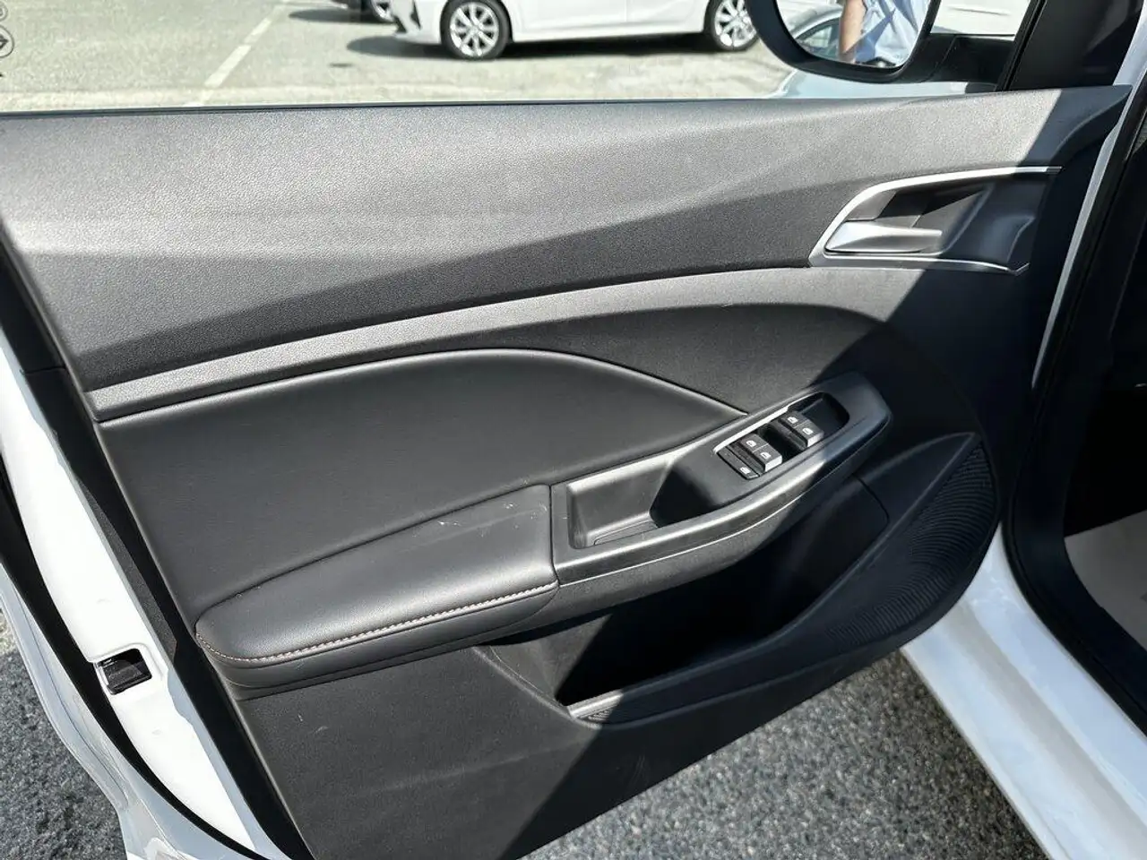 MG MG3 1.5 hybrid+ Luxury auto 8