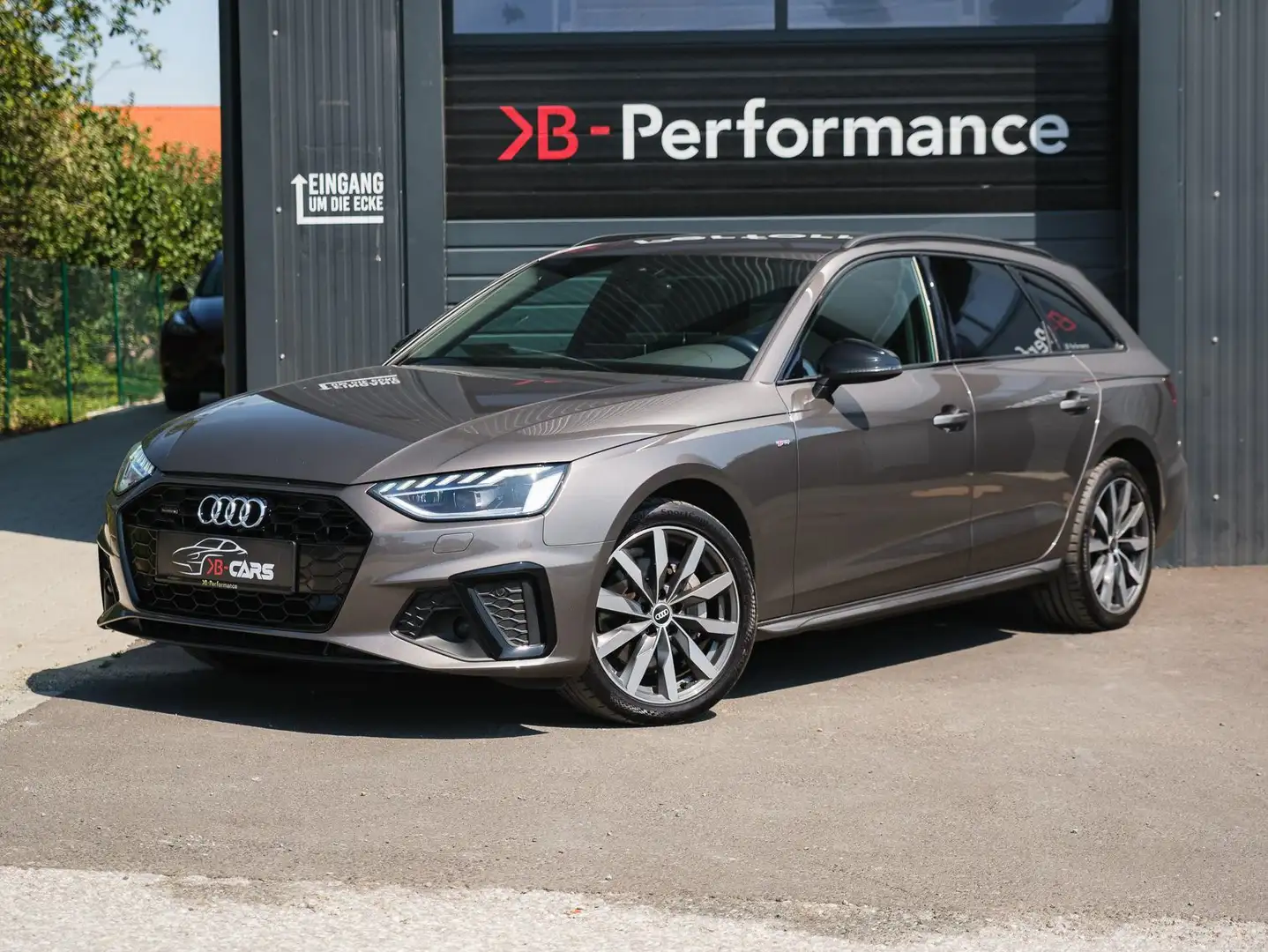 Audi A4 40TDI quattro Sline/AHK/VIRTUAL/RFK/SHZ/MATRIX/MMI Grau - 1