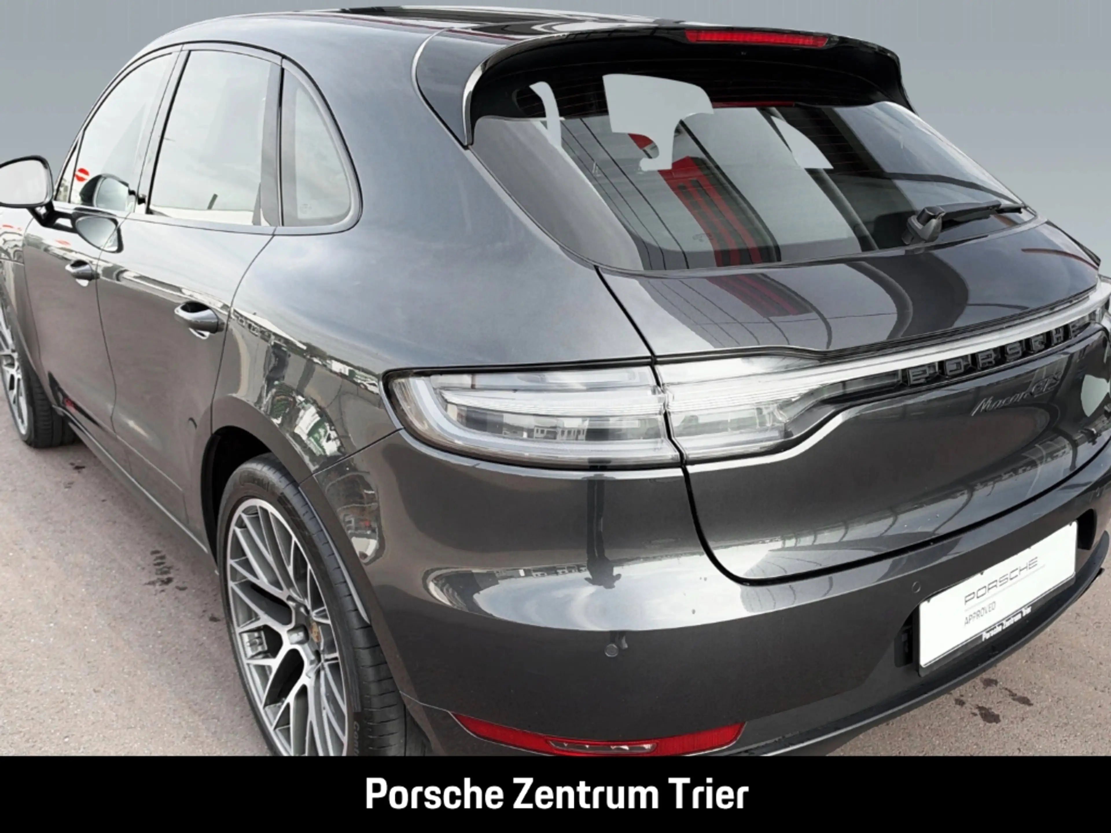 Porsche Macan GTS — photo 10