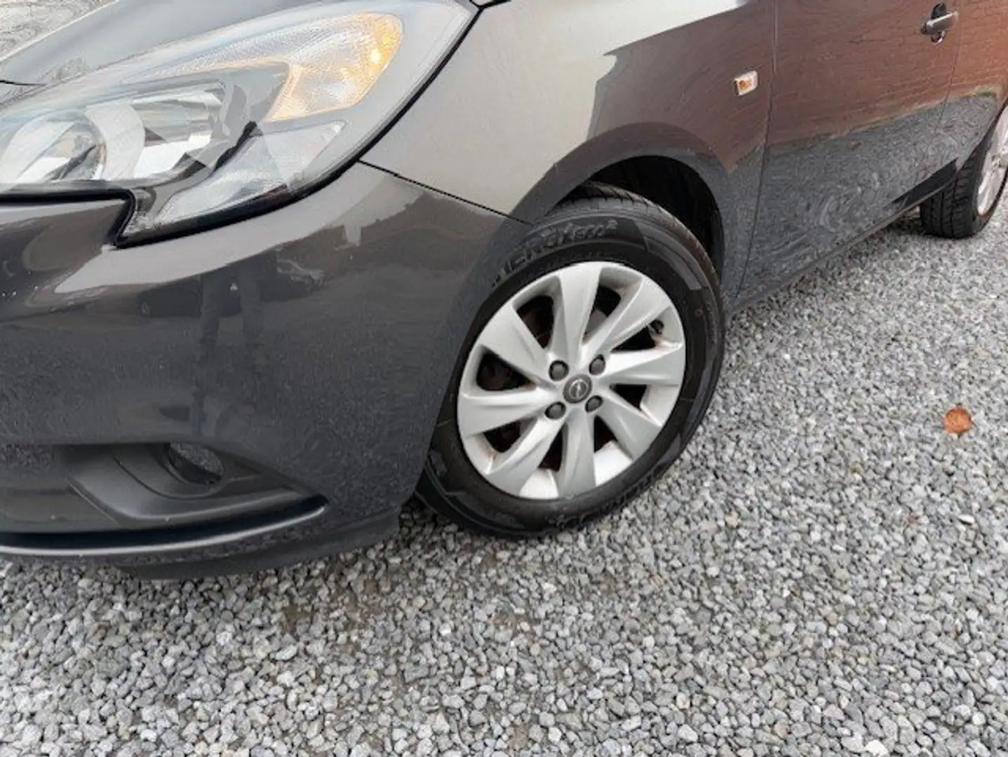 Opel Corsa Corsa 1.2i Black Edition Gris - 2