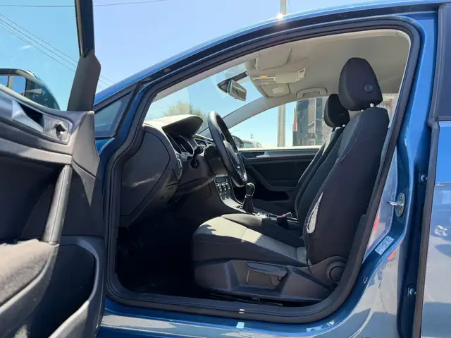 Volkswagen Golf view 7