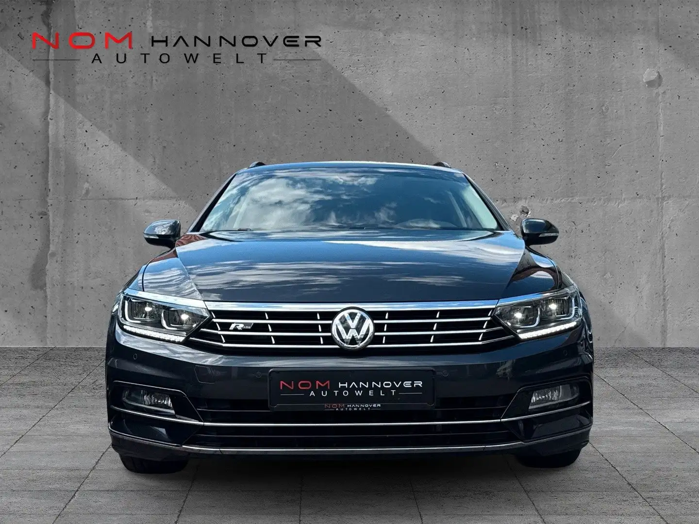 Volkswagen Passat Variant Passat 1.5 TSI R-Line PANO/AHK/R-CAM/VIRTUA/ACC/ Grau - 2