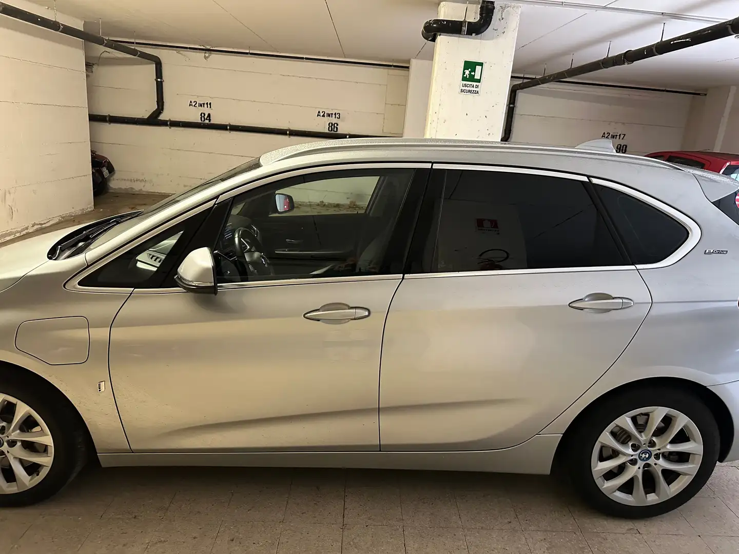 BMW 225 225 XE Luxury Gris - 1