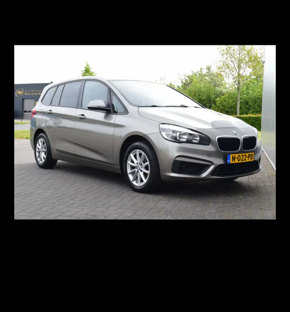BMW 216 Grijs - 1