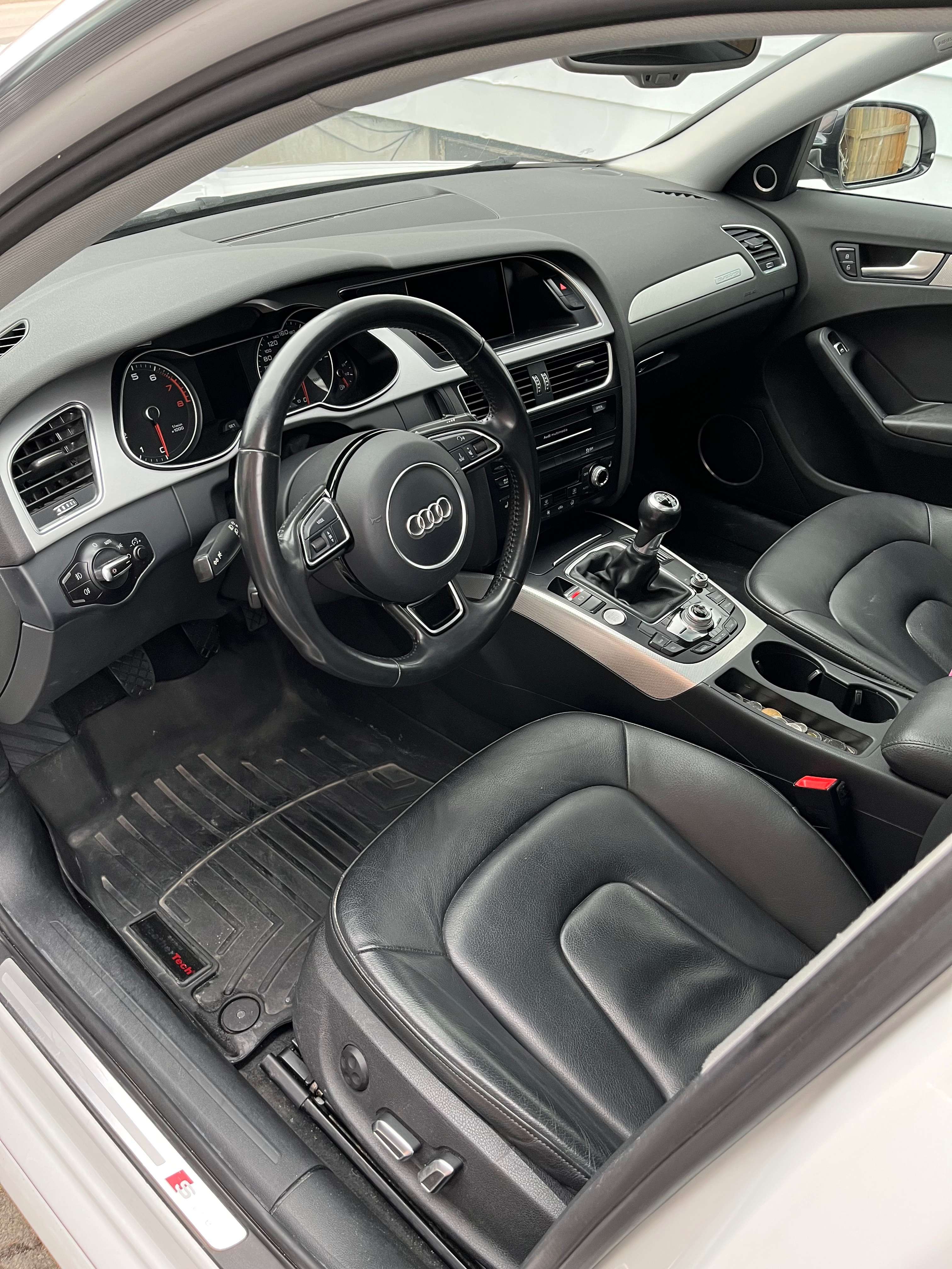 2016 Audi A4 4dr Sdn Man Technik plus quattro alt 4