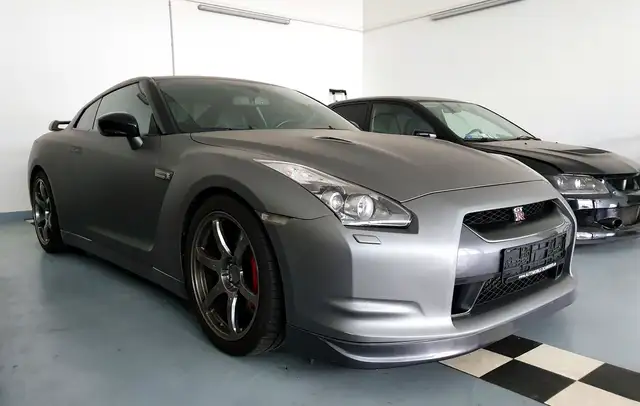 Nissan GT-R Black Edition