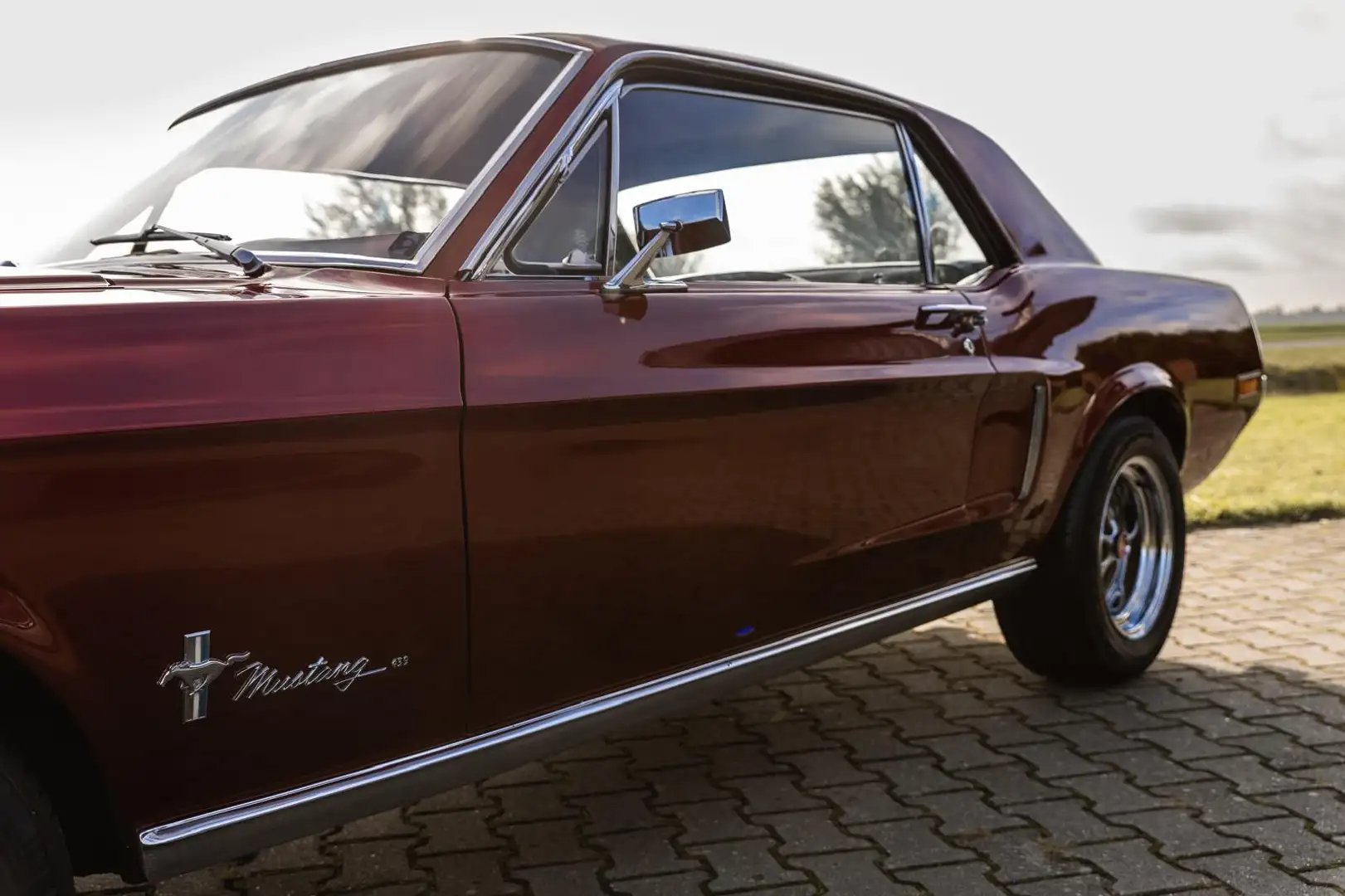 Ford Mustang 1968 Coupe V8 Rosso - 2