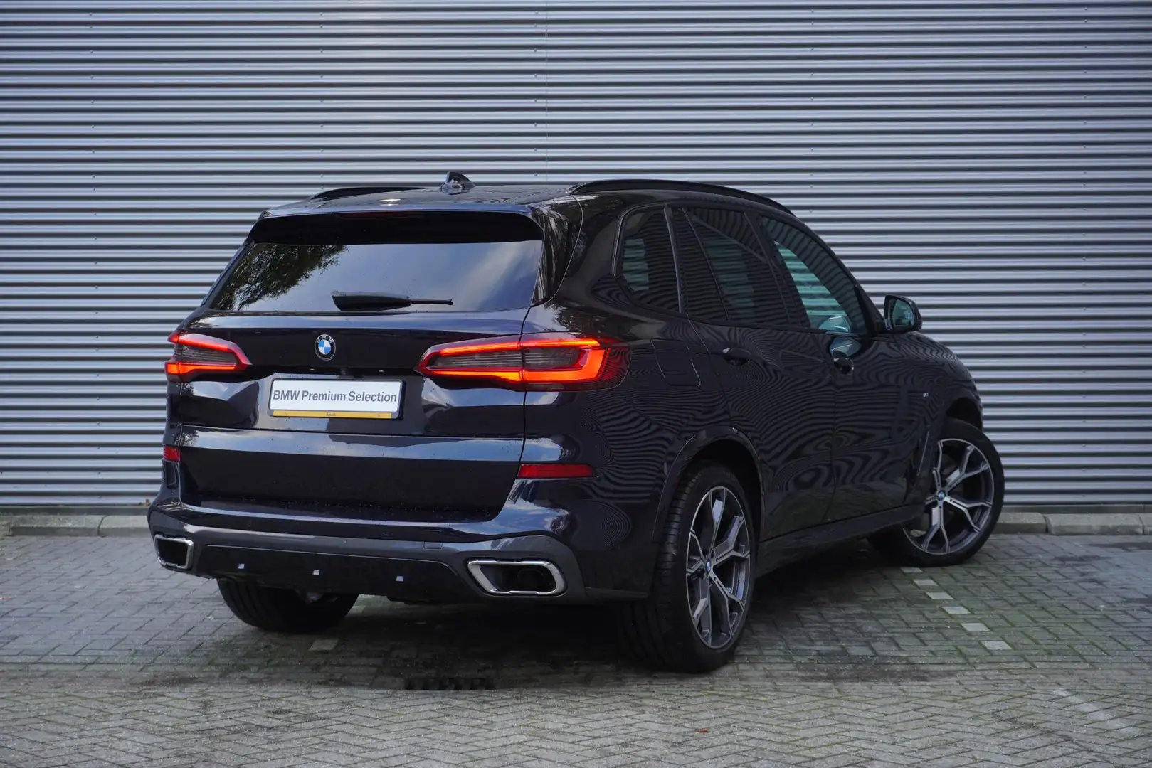 BMW X5 xDrive40i M Sportpakket | Integral Active Steering Zwart - 2