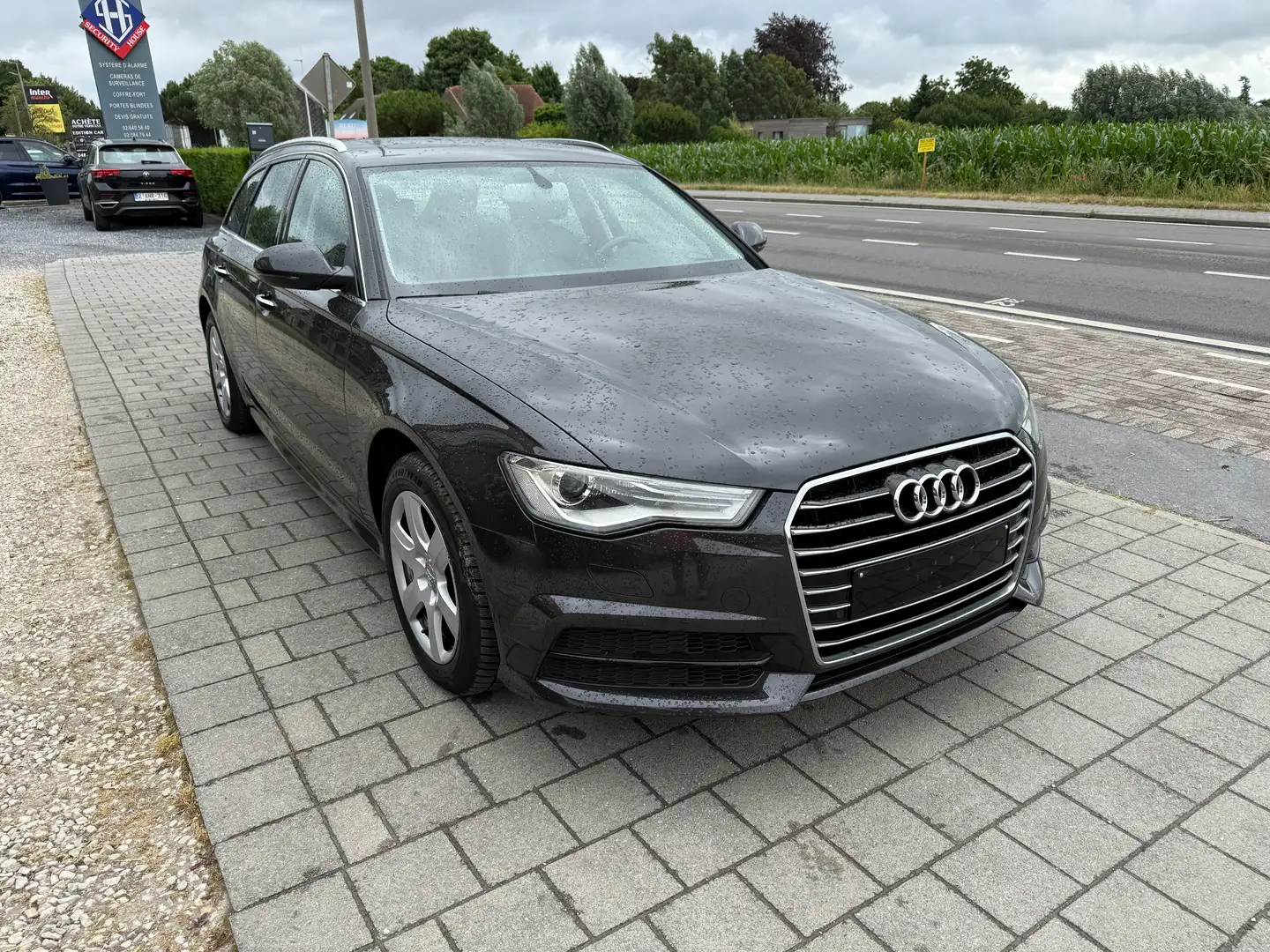 Audi A6 Avant 2.0 TDi ultra S tronic Grijs - 2
