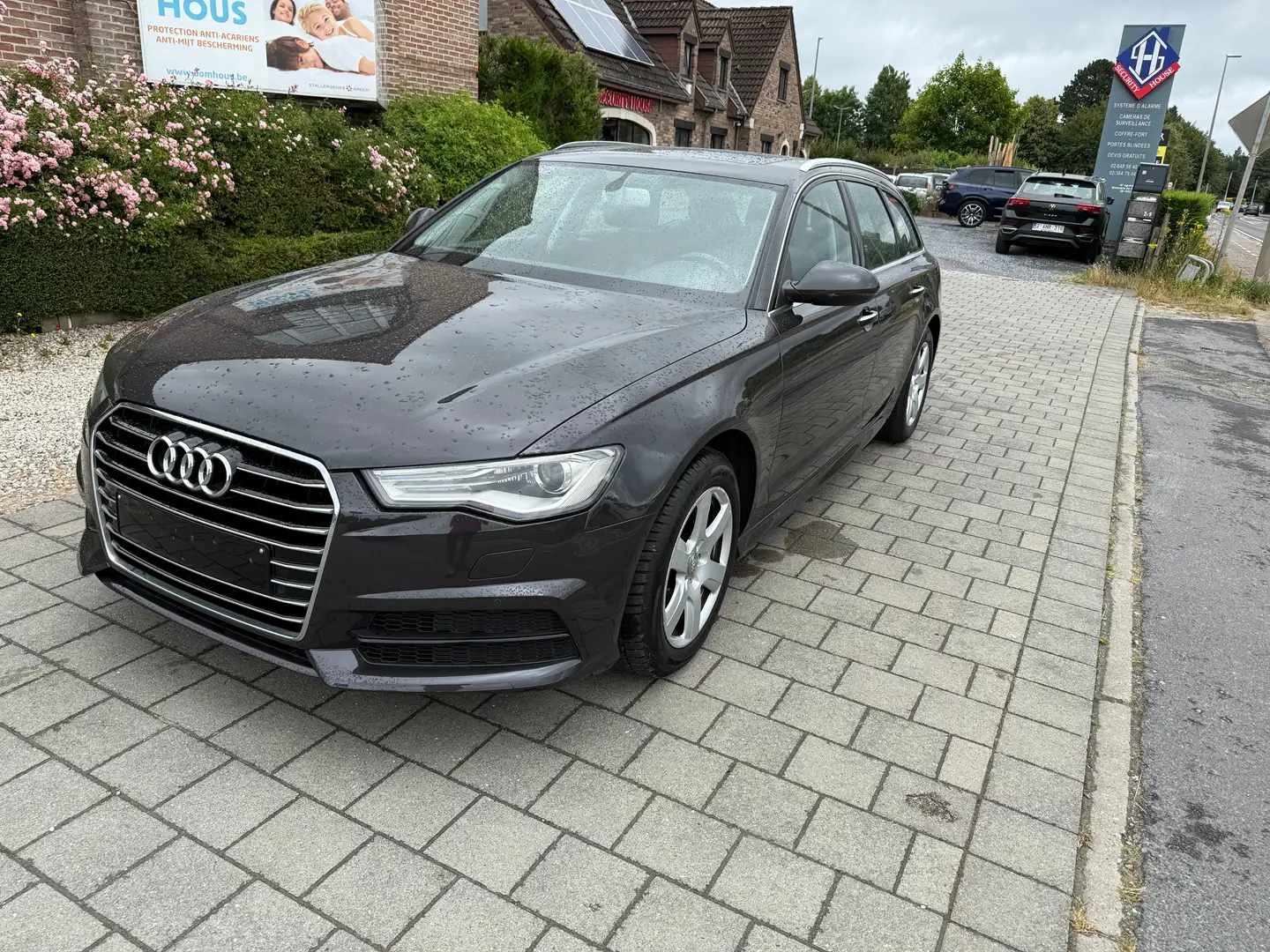 Audi A6 Avant 2.0 TDi ultra S tronic Grijs - 1