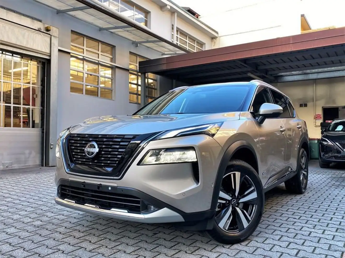 Nissan X-Trail e-Power 2WD 5 posti Acenta Beige - 1