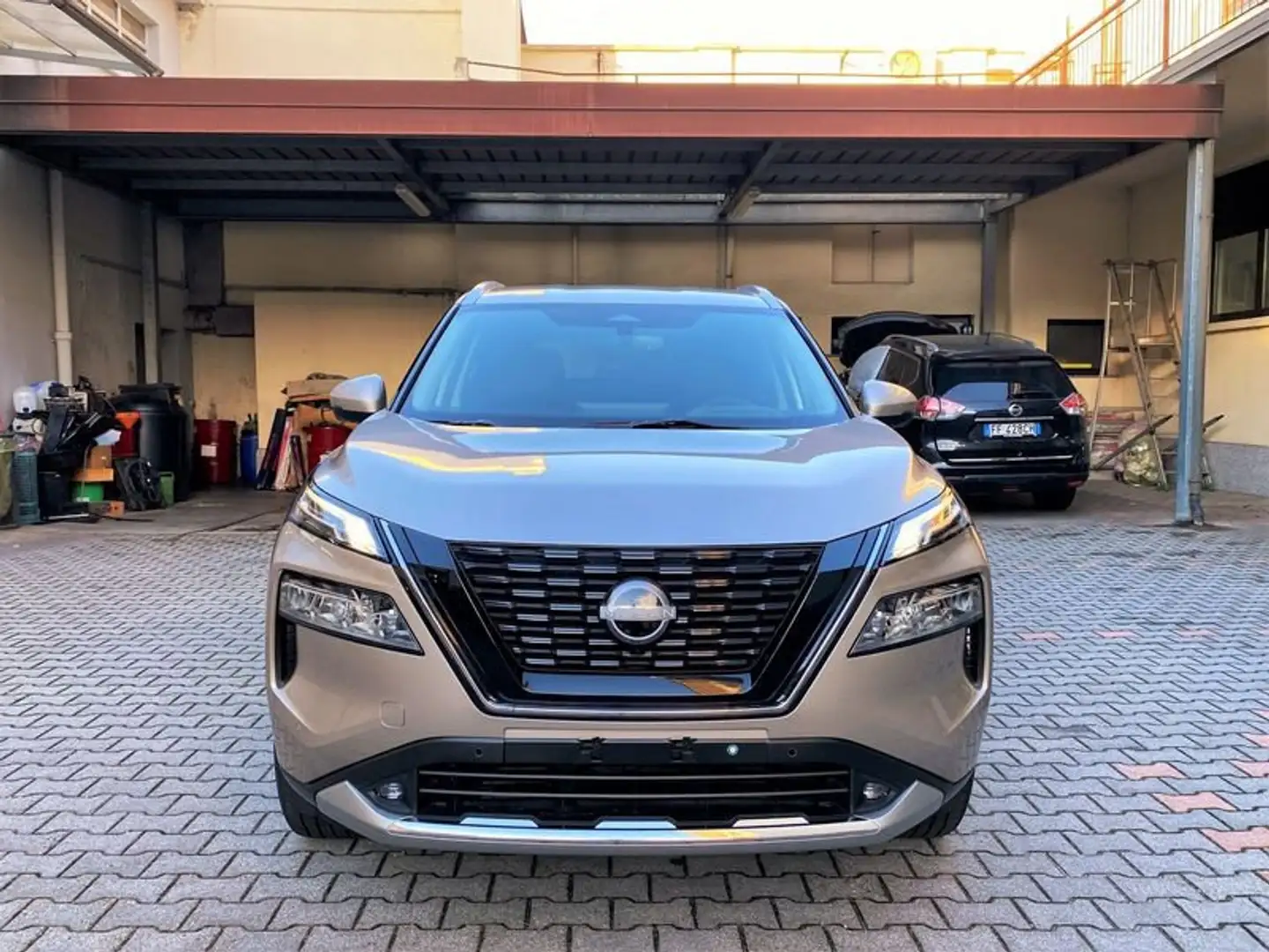 Nissan X-Trail e-Power 2WD 5 posti Acenta Beige - 2