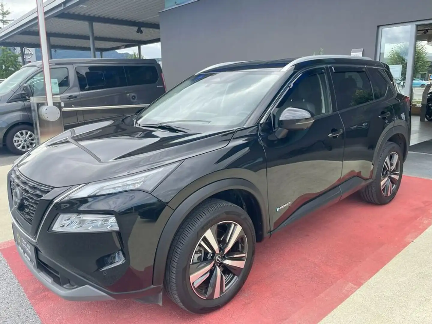 Nissan X-Trail 1,5 VC-T e-Power 4ORCE Allrad N-Connecta Schwarz - 1