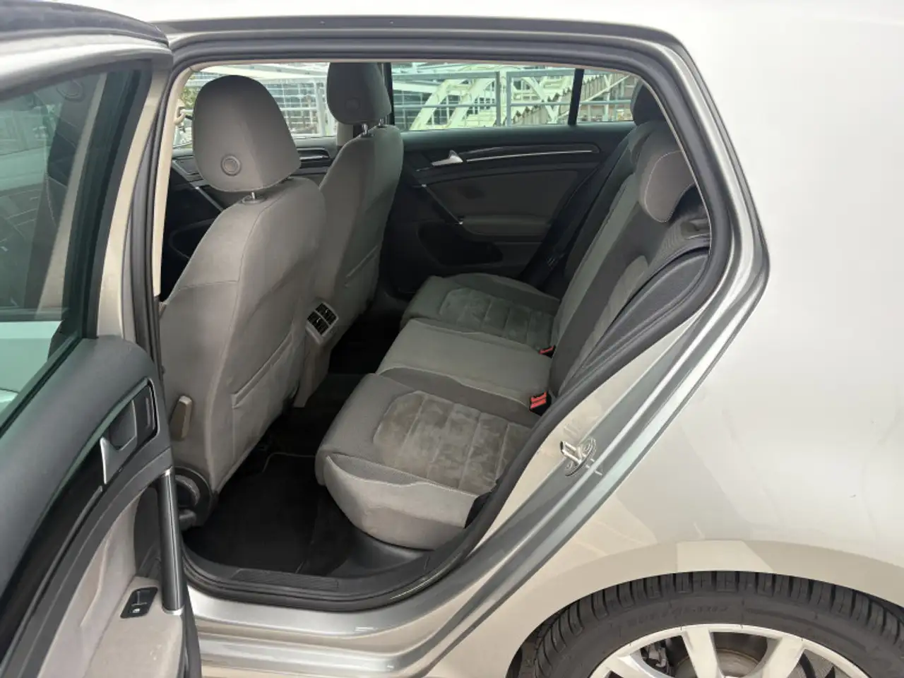 Volkswagen Golf Variant — photo 11