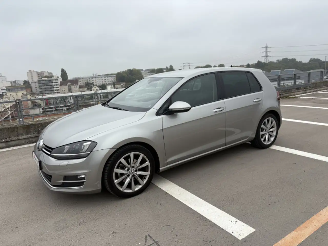 Volkswagen Golf 2.0 TDI 150CH CARAT DSG6 5P *DISTRIBUTIO