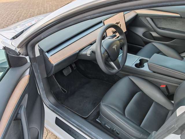 Tesla Model 3 / AHK