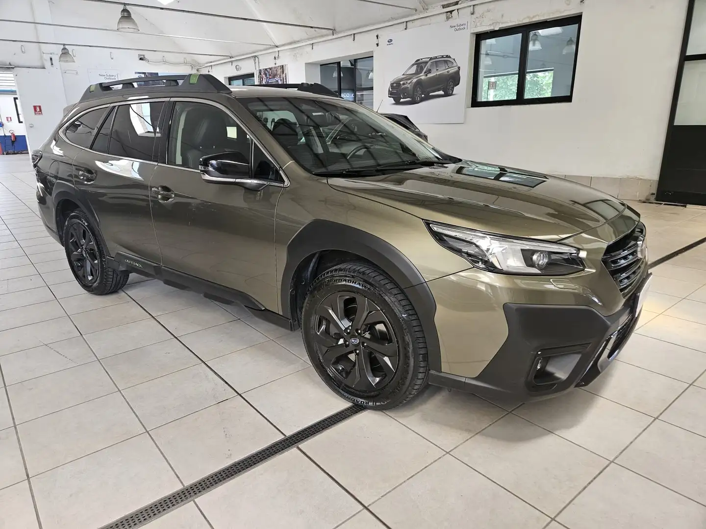 Subaru OUTBACK Outback 2.5i 4dventure lineartronic GPL Verde - 2