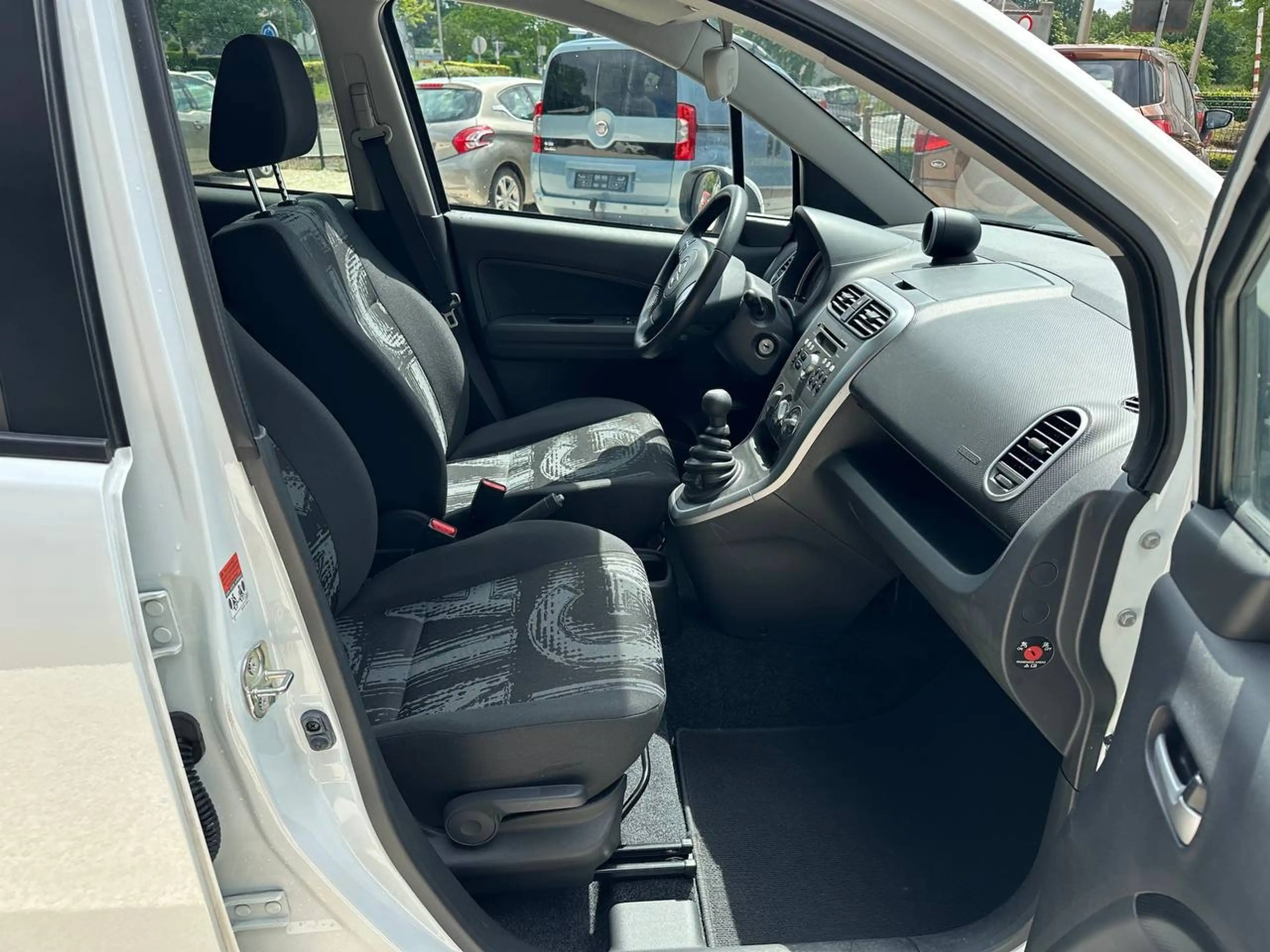 Opel Agila 1.2i  * 16.270 KM !!!! * — photo 10