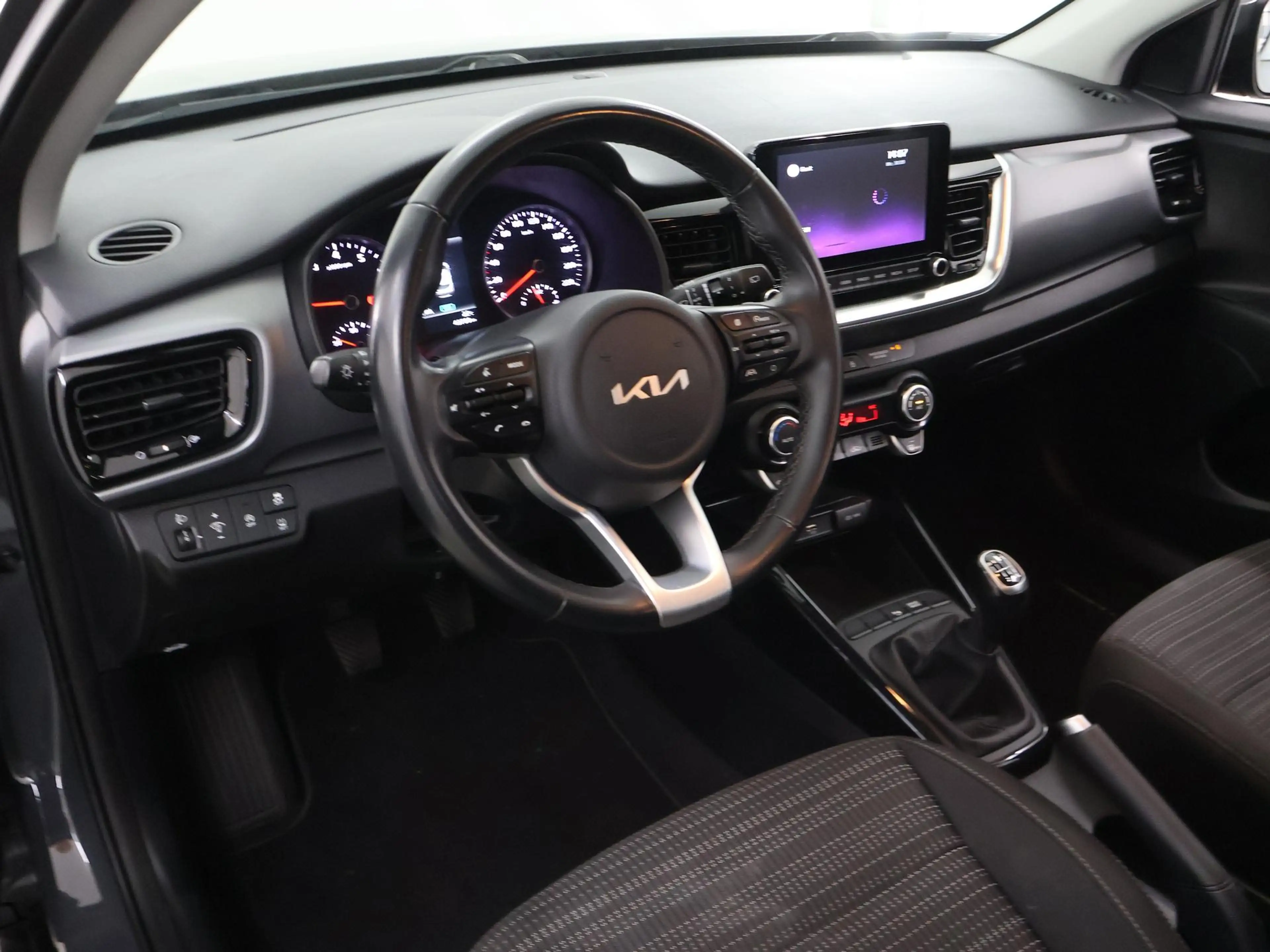 Kia Stonic 1.0 T-GDi MHEV DynamicPlusLine | Trekhaak | Naviga — photo 7