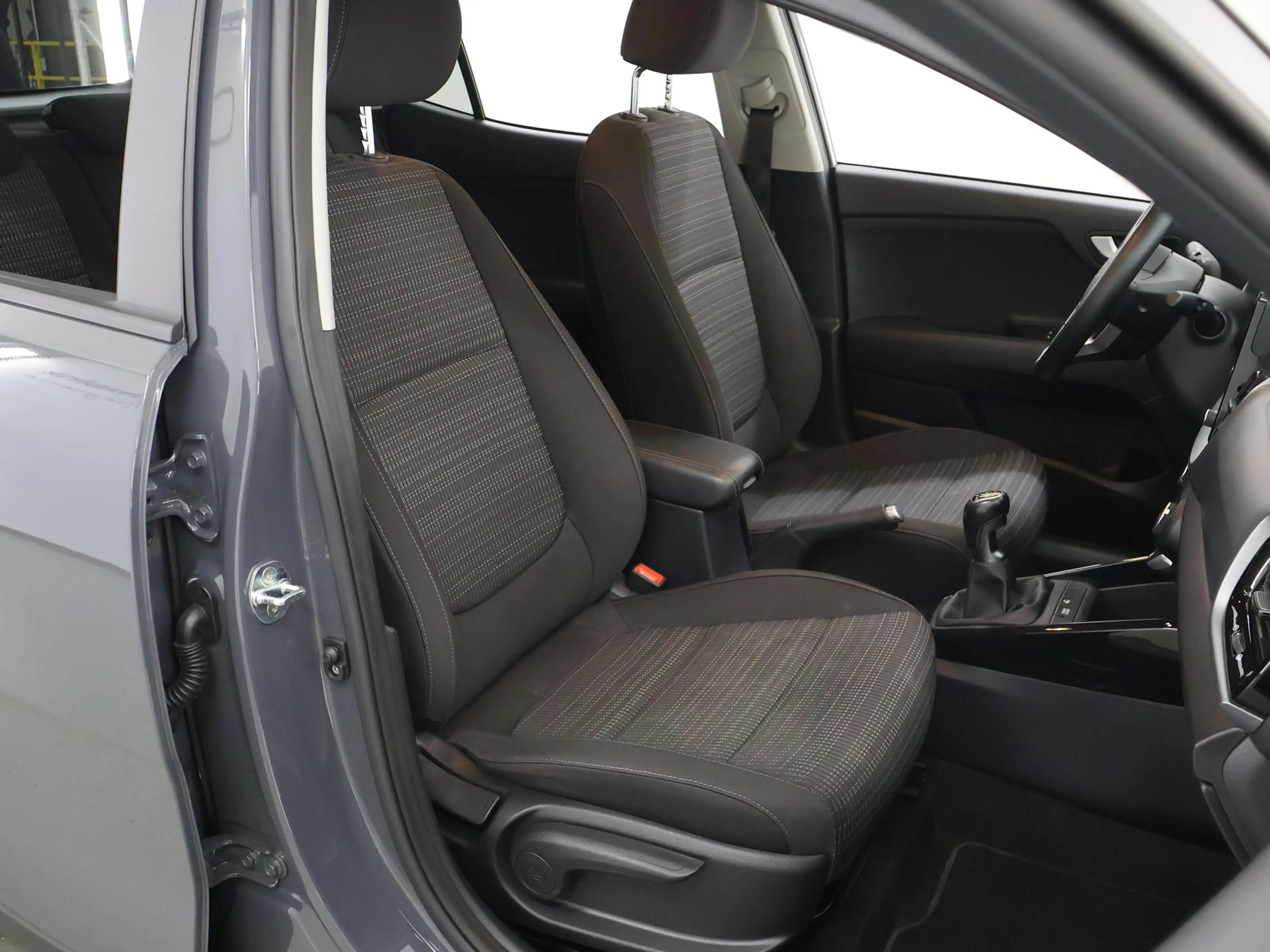 Kia Stonic 1.0 T-GDi MHEV DynamicPlusLine | Trekhaak | Naviga — photo 10