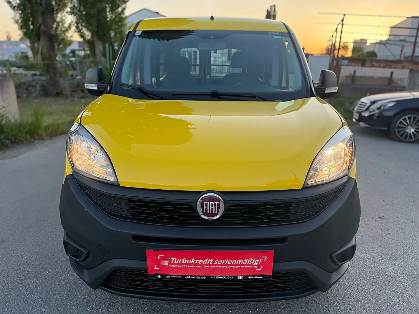 Fiat Doblo Cargo Maxi 1,3 Multijet***Neues Pickerl**... Gelb - 2