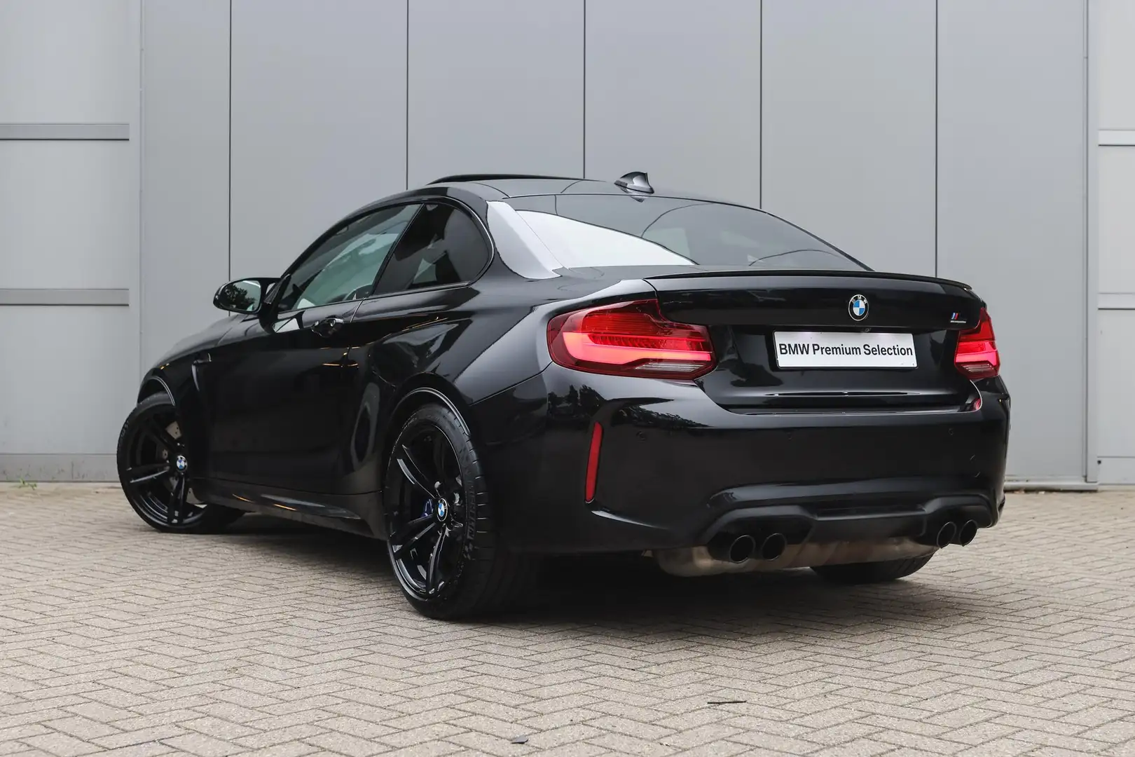 BMW M2 2 Serie Coupé DCT Competition High Executive Autom Zwart - 2