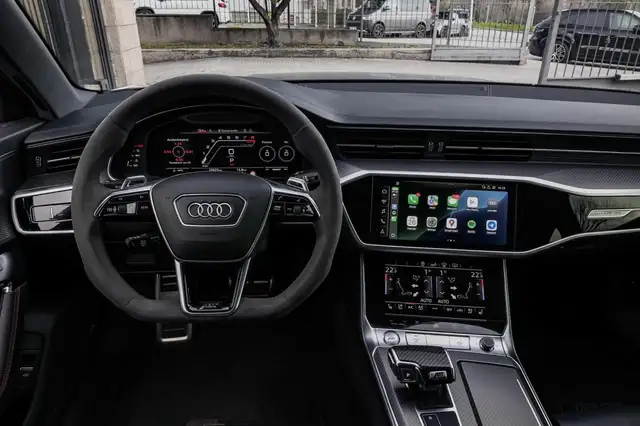 Audi RS6 view 13