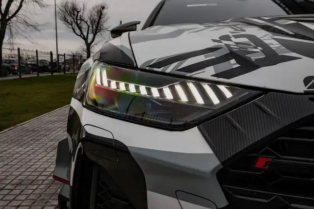 Audi RS6 view 3
