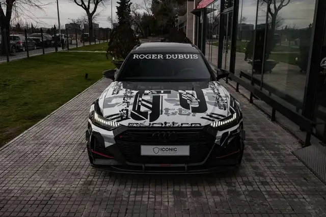 Audi RS6 view 2