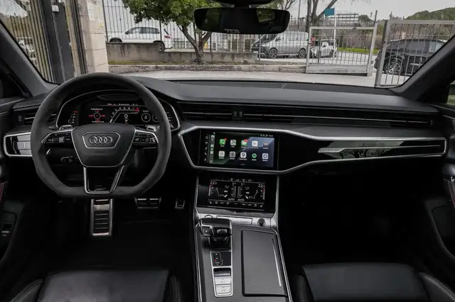 Audi RS6 view 14