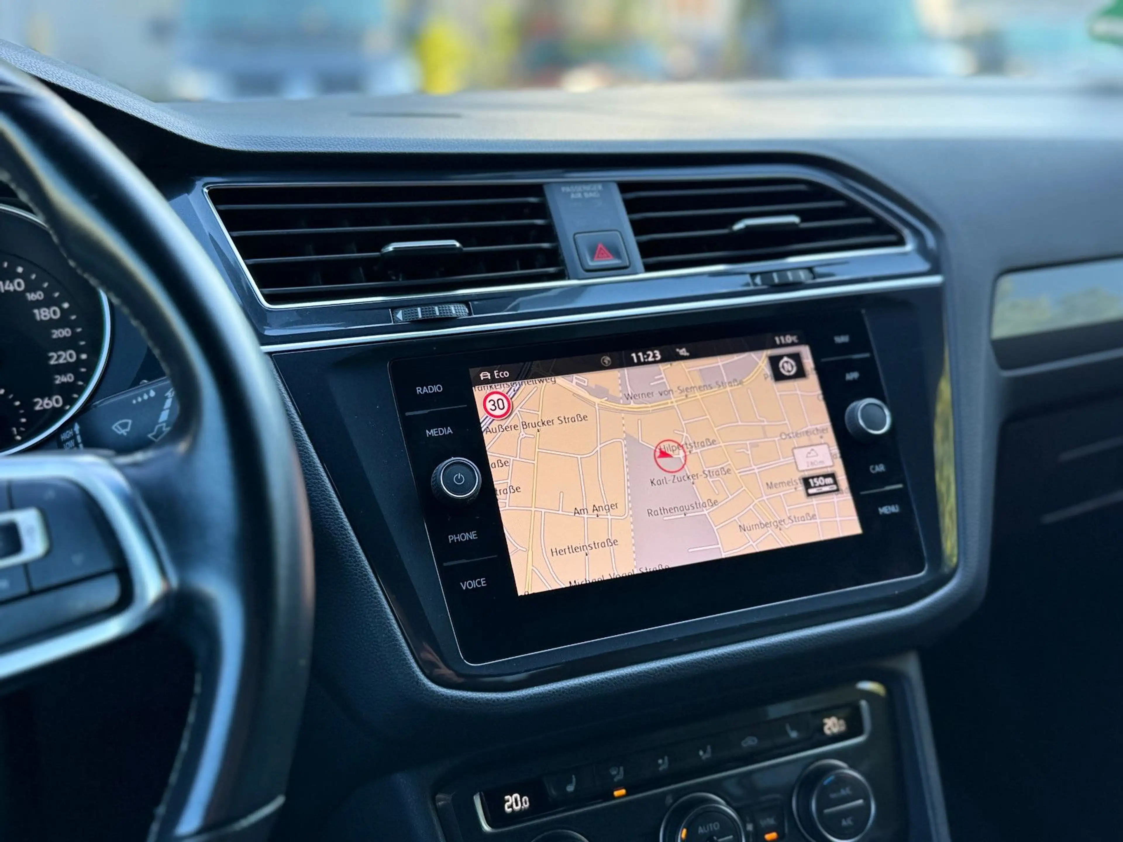 Volkswagen Tiguan Allspace Highline R-LINE 4Motion DSG AHK — photo 10