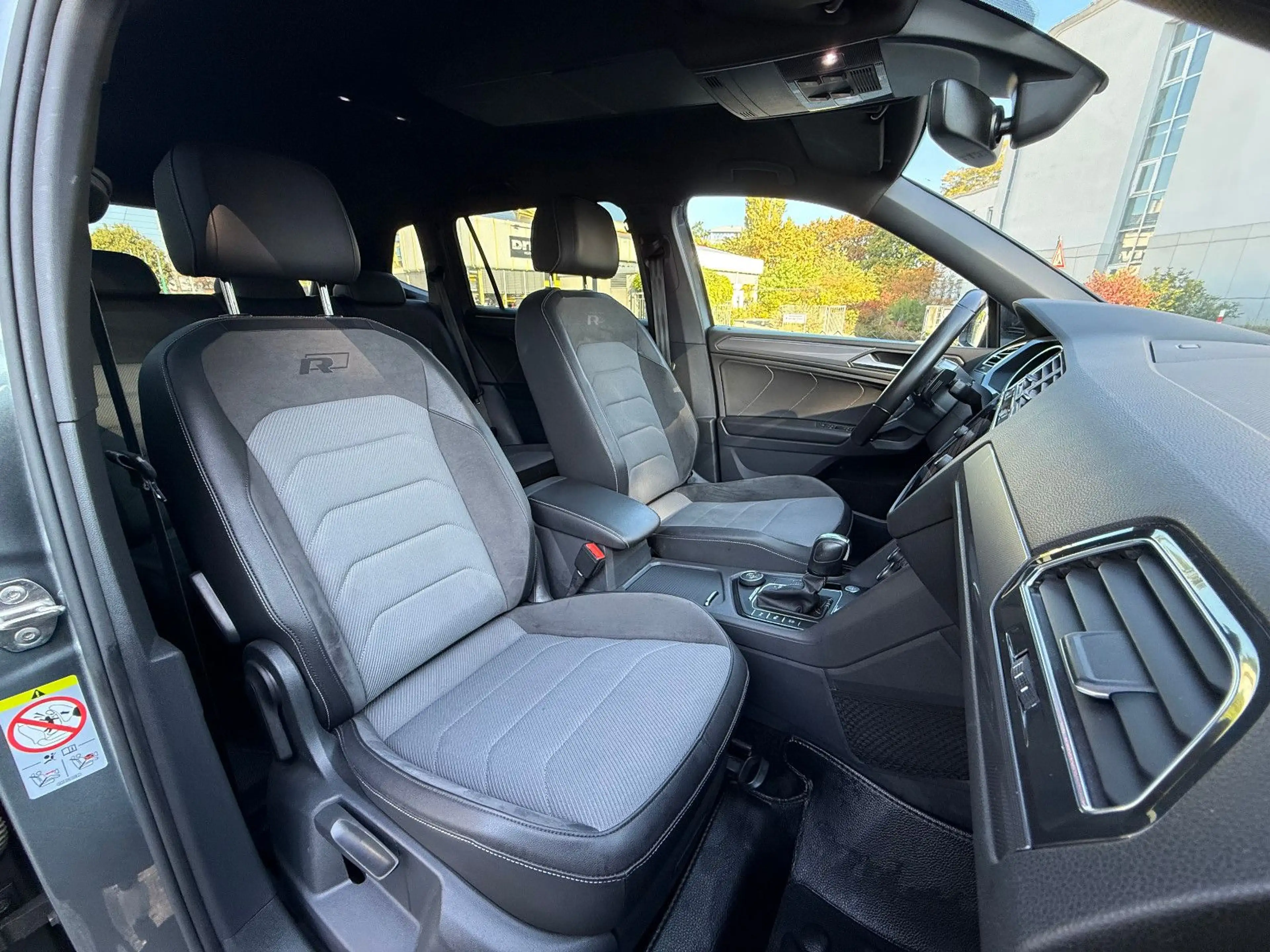 Volkswagen Tiguan Allspace Highline R-LINE 4Motion DSG AHK — photo 7