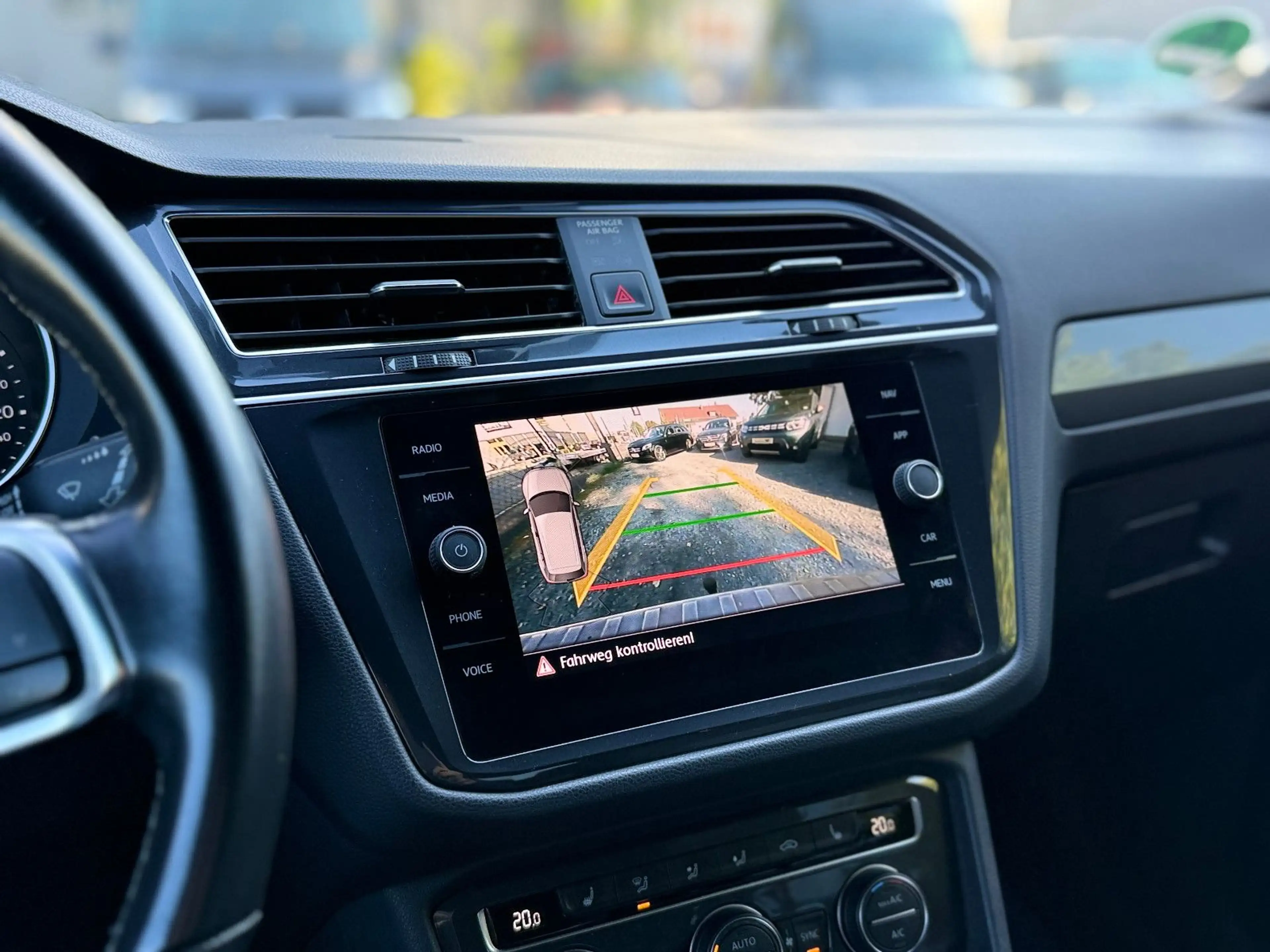 Volkswagen Tiguan Allspace Highline R-LINE 4Motion DSG AHK — photo 11