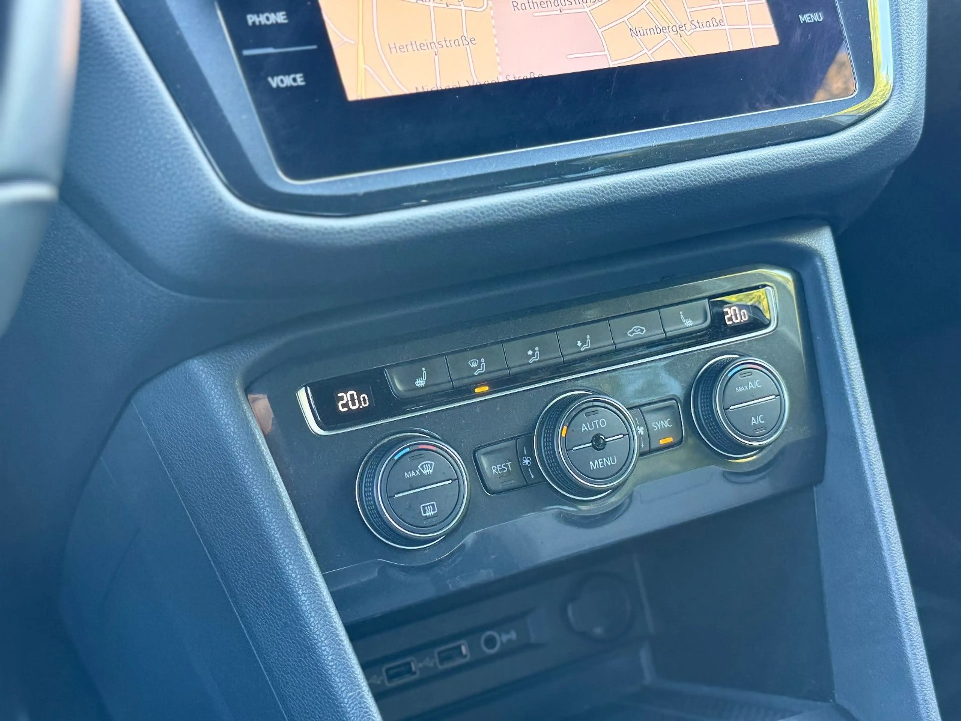 Volkswagen Tiguan Allspace Highline R-LINE 4Motion DSG AHK — photo 9