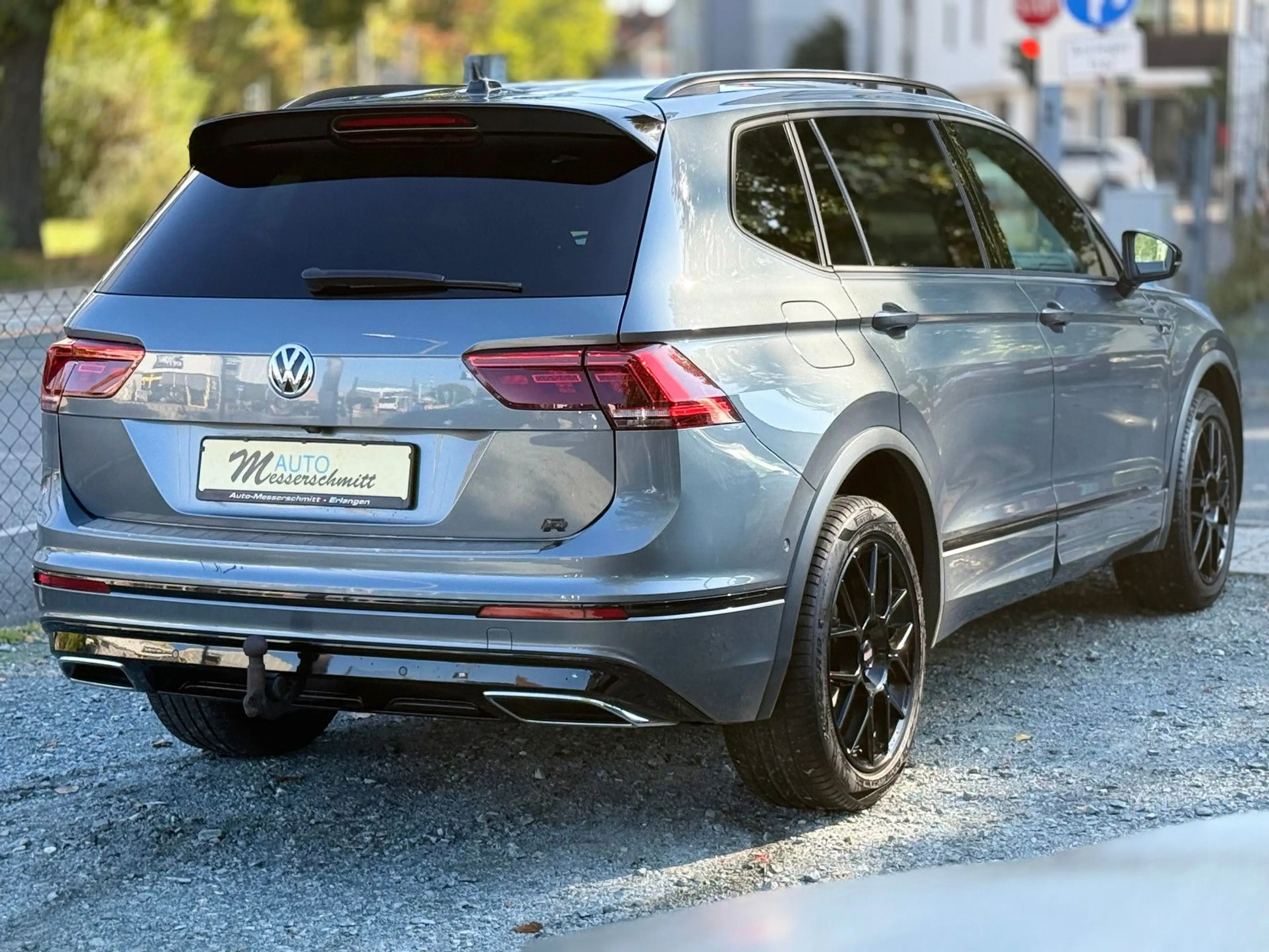 Volkswagen Tiguan Allspace Highline R-LINE 4Motion DSG AHK — photo 4