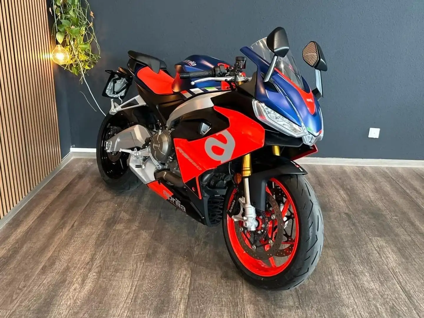 Aprilia RS 660 Синій - 1