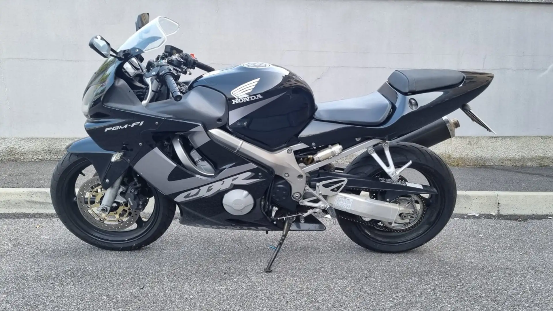 Honda CBR 600 F Nero - 2